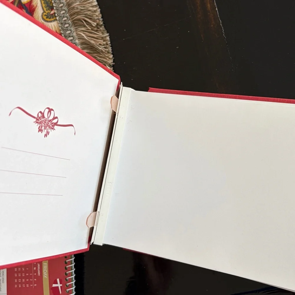 Creative Memories Red and Green Pinecone Design 5 x 7 plus Page Protectors! - Picture 2 of 3